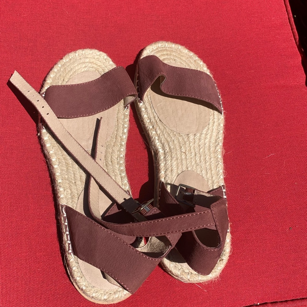 Eileen Fisher espadrille sandals